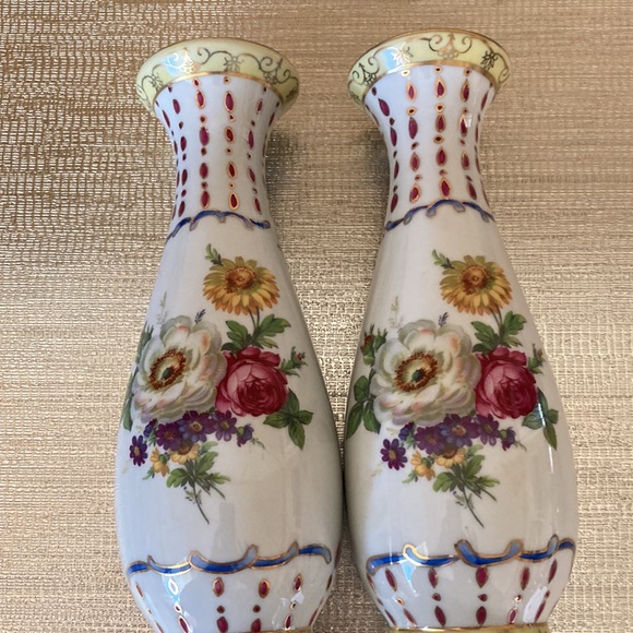 HEIRLOOM by TOYO Vintage Vases set of 2 - Picture 4 of 8